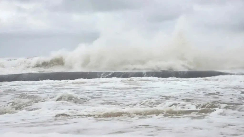 مشروع وطني يضمن وصول أنظمة الإنذارات المبكرة إلى جميع المواطنين في البلاد